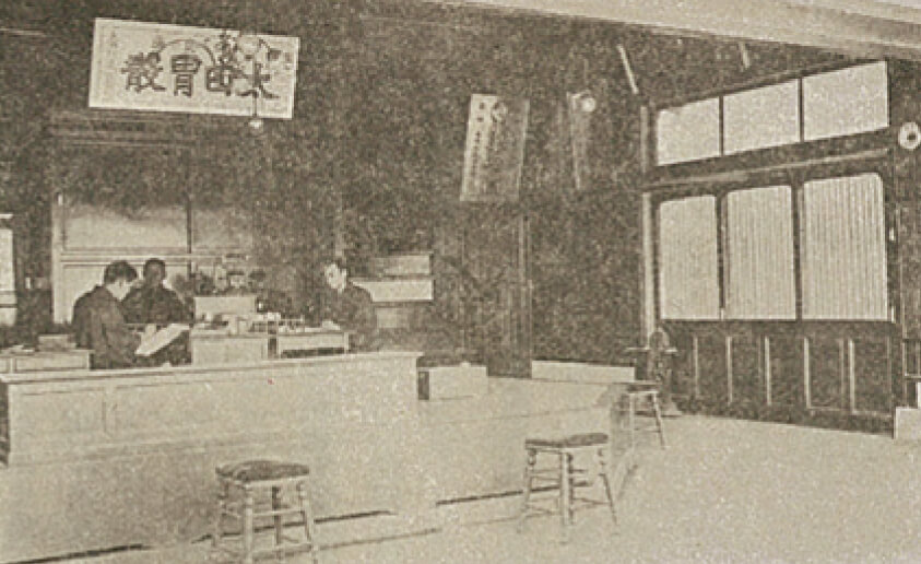 日本橋の店内（太田胃散）